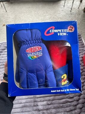Vintage Jeff Gordon NASCAR "DuPont" Adult Knit Hat & Ski Glove Set (Brand New)